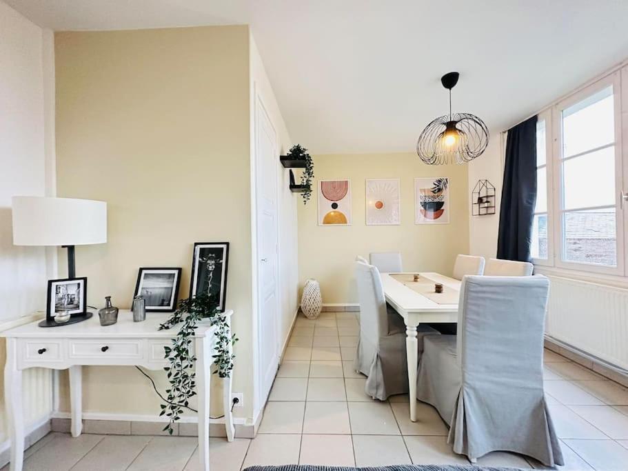 Maison Des Chenizelles Laon Bagian luar foto